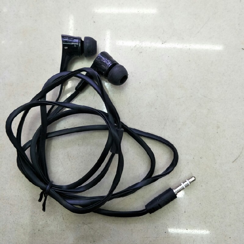 Intelligent universal headphones Application Scenario
