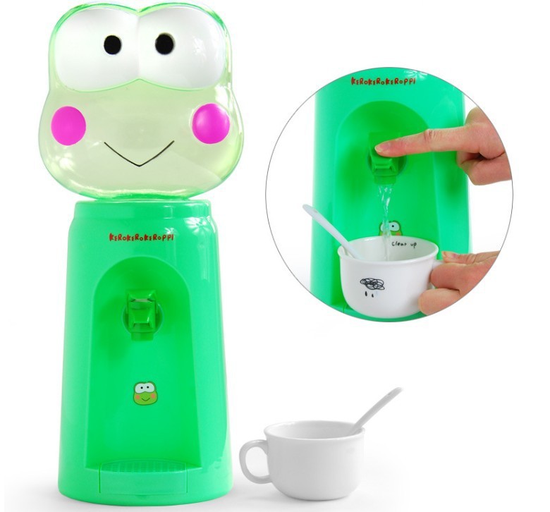 Douyin Internet celebrity Dingdang 8 cups of water cartoon mini water dispenser, small water dispenser for office and dormitory, student water bottle Application Scenario