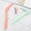 Two foldable fashionable eyebrow shaping knives carry detachable blade heads and eyebrow shaping beauty tools details Picture