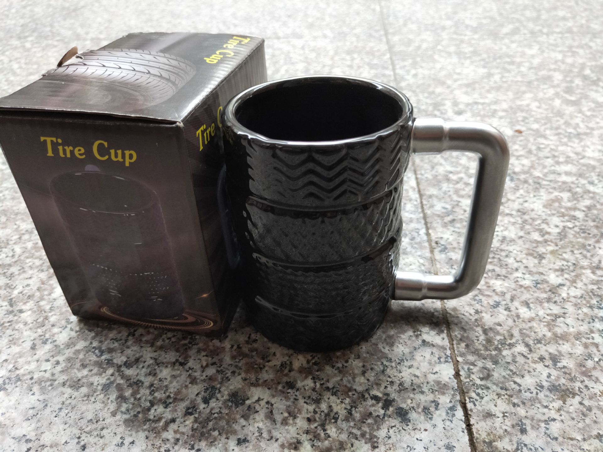Creative tire cups, hot-selling car cups on Taobao, ceramic car tire cups, mugs