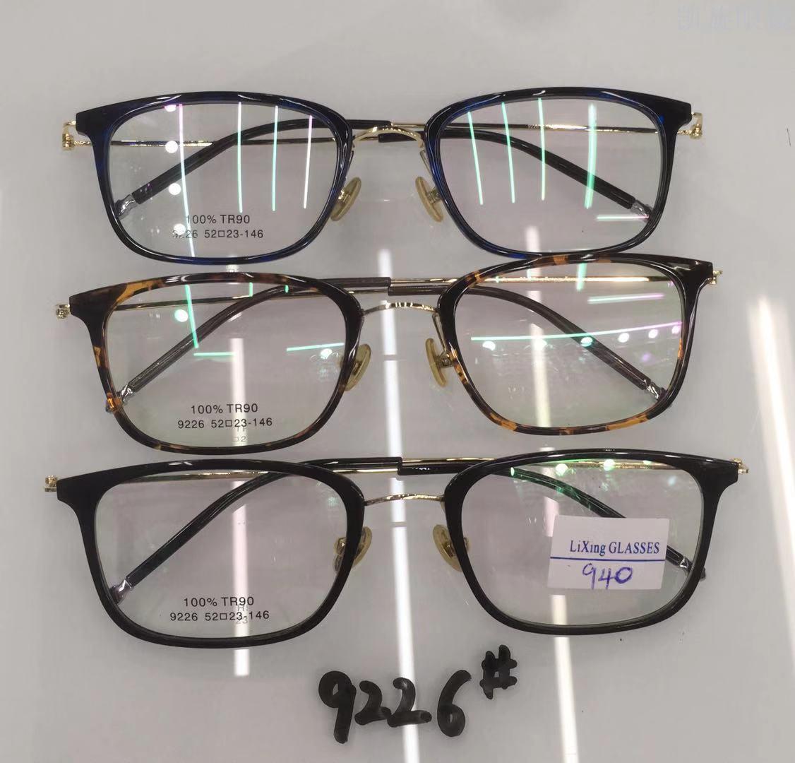 New tr frame ultra-light and fashionable flat glasses for men Item Picture