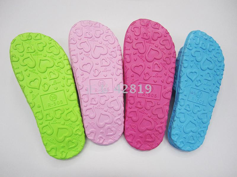One-piece delivery service for ladies' bathroom slippers, EVA flip-flops, and home casual cooling slippers details Picture