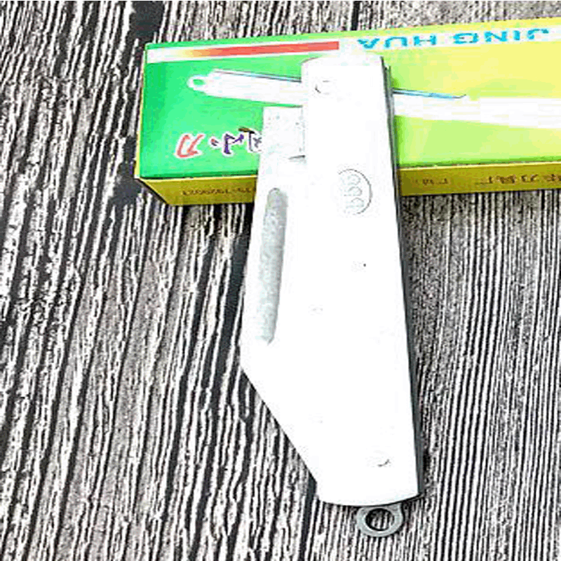 Mini portable stainless steel folding fruit knife box set for two yuan, hot selling knife wholesale at street stalls Application Scenario
