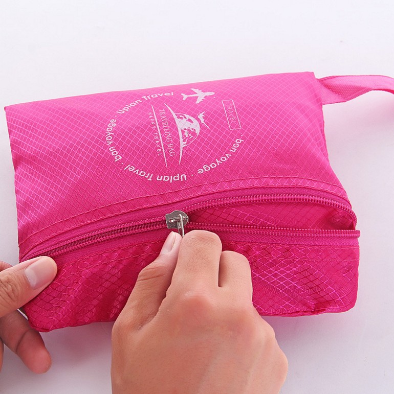 双肩背包实物图