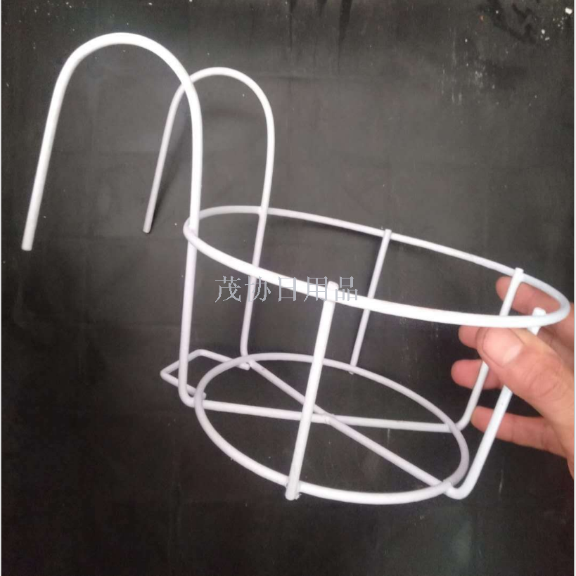 European-style iron flower stand for hanging flower POTS on the balcony railing