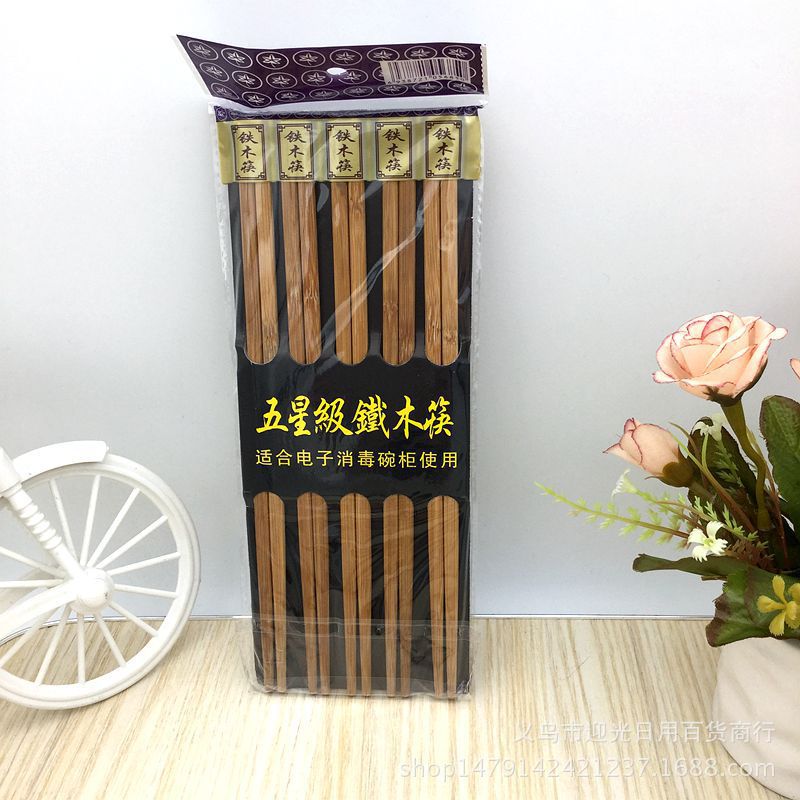 Special offer on 10 pairs of five-star iron and wood chopsticks. Genuine products for 2 yuan. Wholesale from street stalls Specification image
