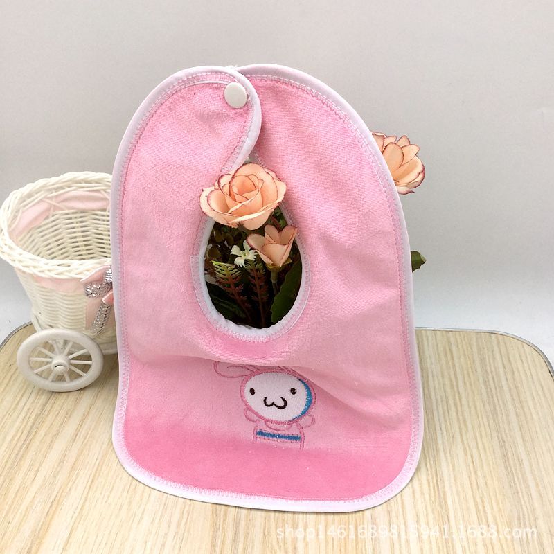 Factory direct sales of children's saliva wipes, mouth bags, leak-proof bags, 2-yuan store hot sale, large wholesale supply Application Scenario
