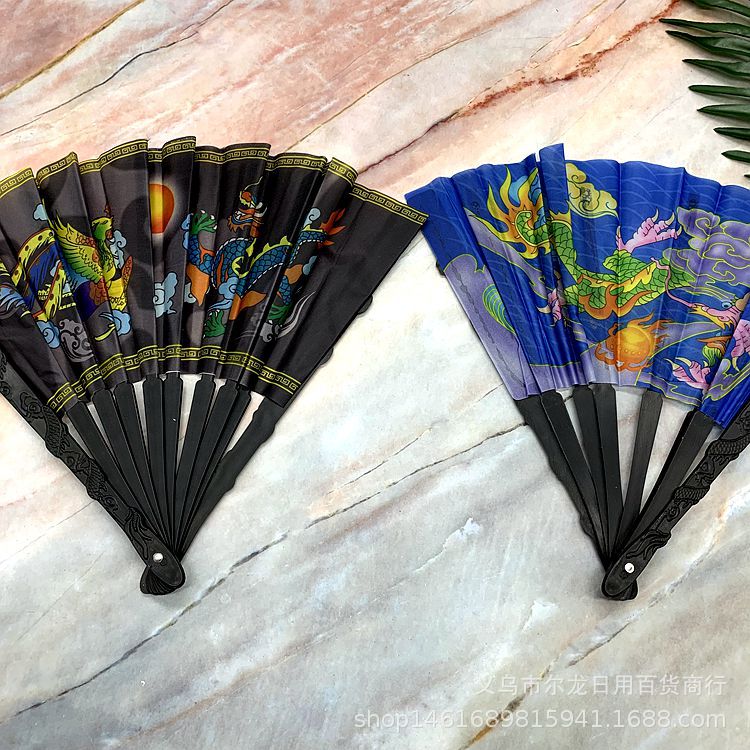 厂家直销夏季新款塑料黑杆折叠扇子两元店热卖大龙扇礼品扇子批发