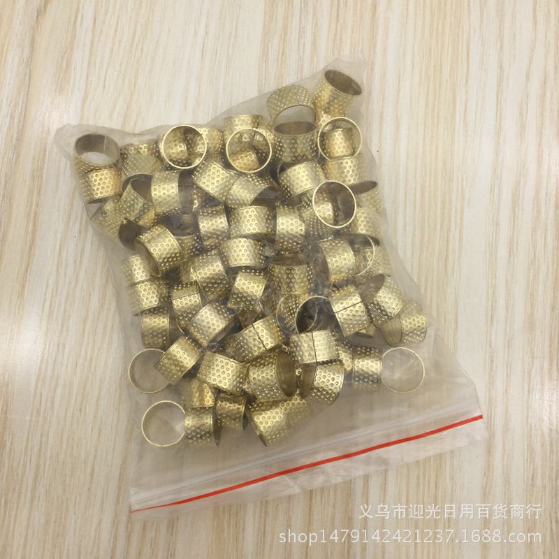 Factory direct sales of golden thimble, thimble hoop, ring, super low price, sewing thimble, 1 yuan store, wholesale of daily necessities details Picture