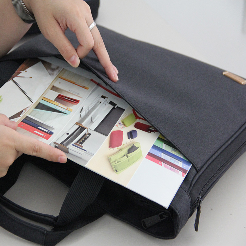Expandable three-dimensional double-layer hand-held office and meeting handbag, business official document affairs and materials bag, Gao Shang 9916 Application Scenario