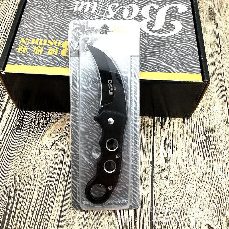 The portable stainless steel folding sharp fruit knife from Boston is available for wholesale at a 10-yuan store in a boutique Specification image