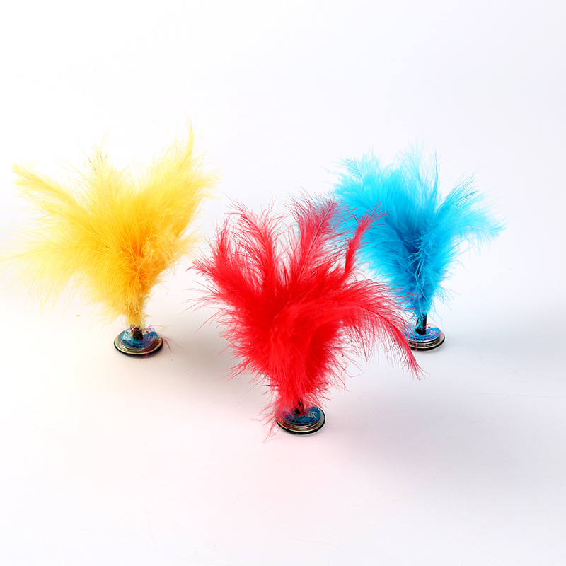 厂家批发低价三铁片彩色毽子小学生儿童传统运动健身比赛毽子