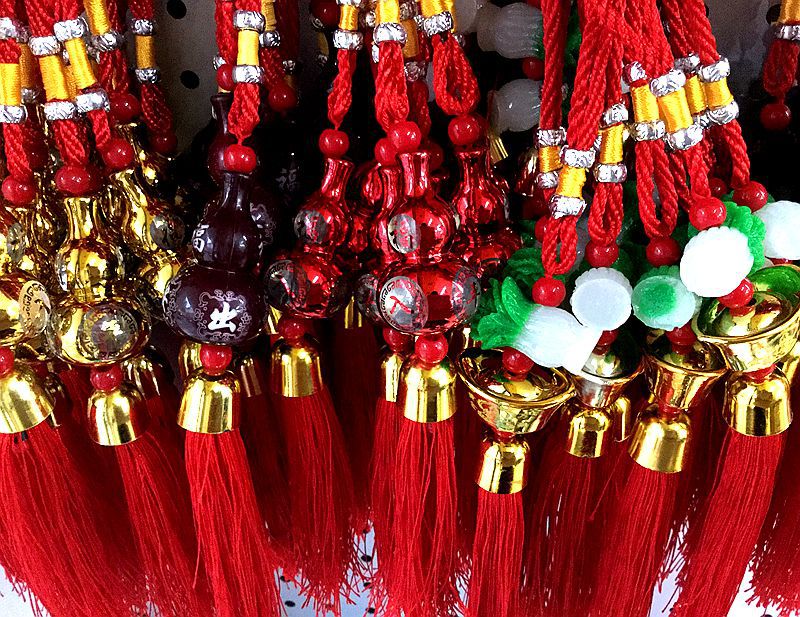 Factory direct sales of car accessories wholesale, car ornaments, various pendants, gifts, street stall goods wholesale