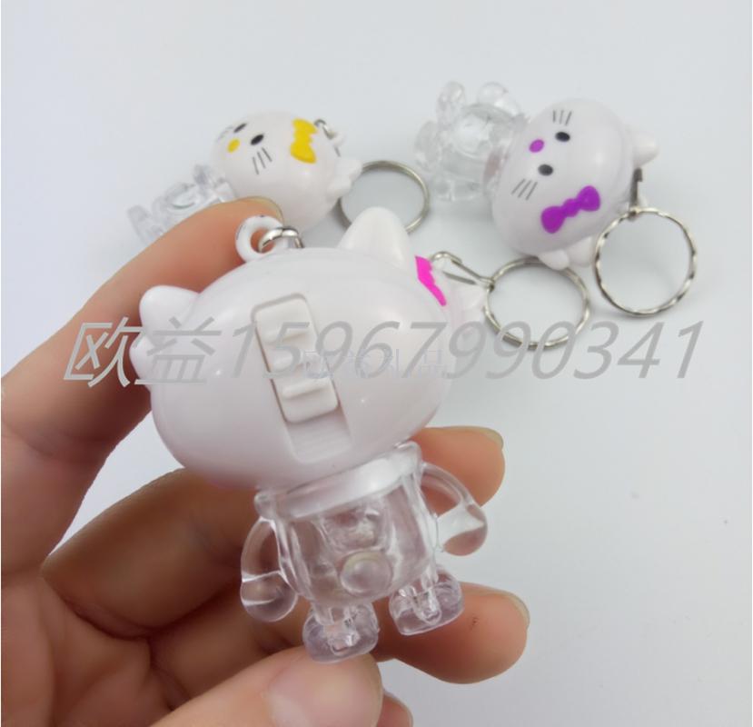 闪光LED萌萌猫挂件白底实物图