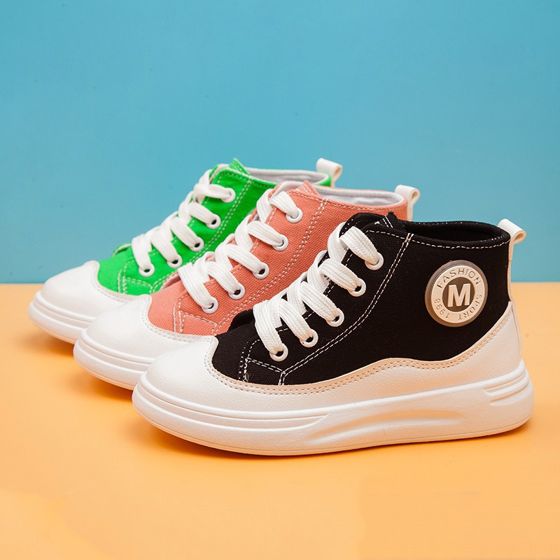 New slip-on sneakers for boys and girls for spring/summer 2019