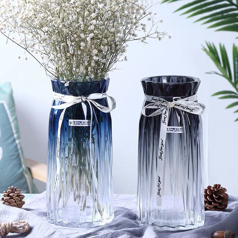 Цветочный технологический экспонат между шаблонами в отеле eure water water