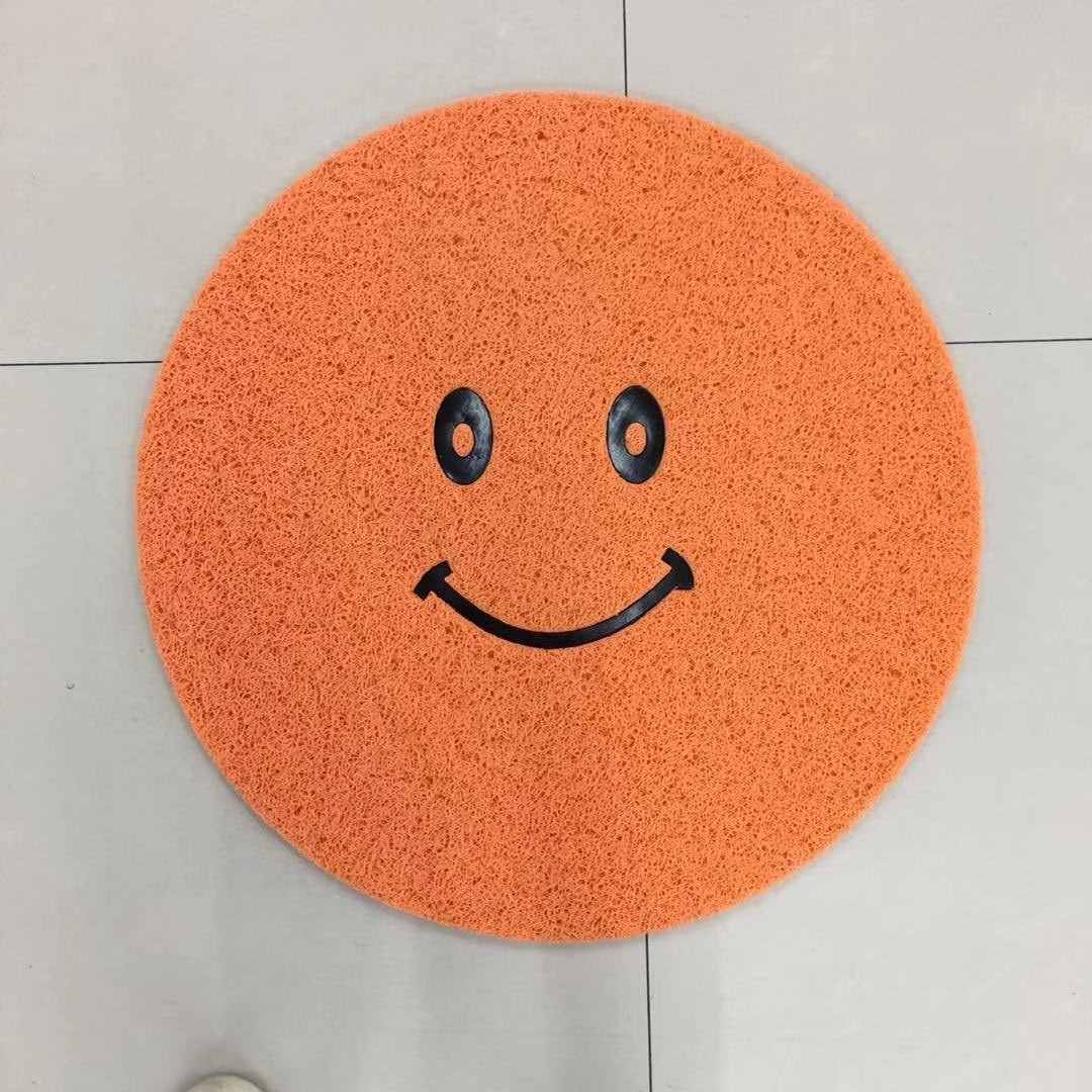 Circular single-color smiling face floor mat, PVC brushed mesh bottom door mat, smiling face mat, anti-slip foot mat details Picture