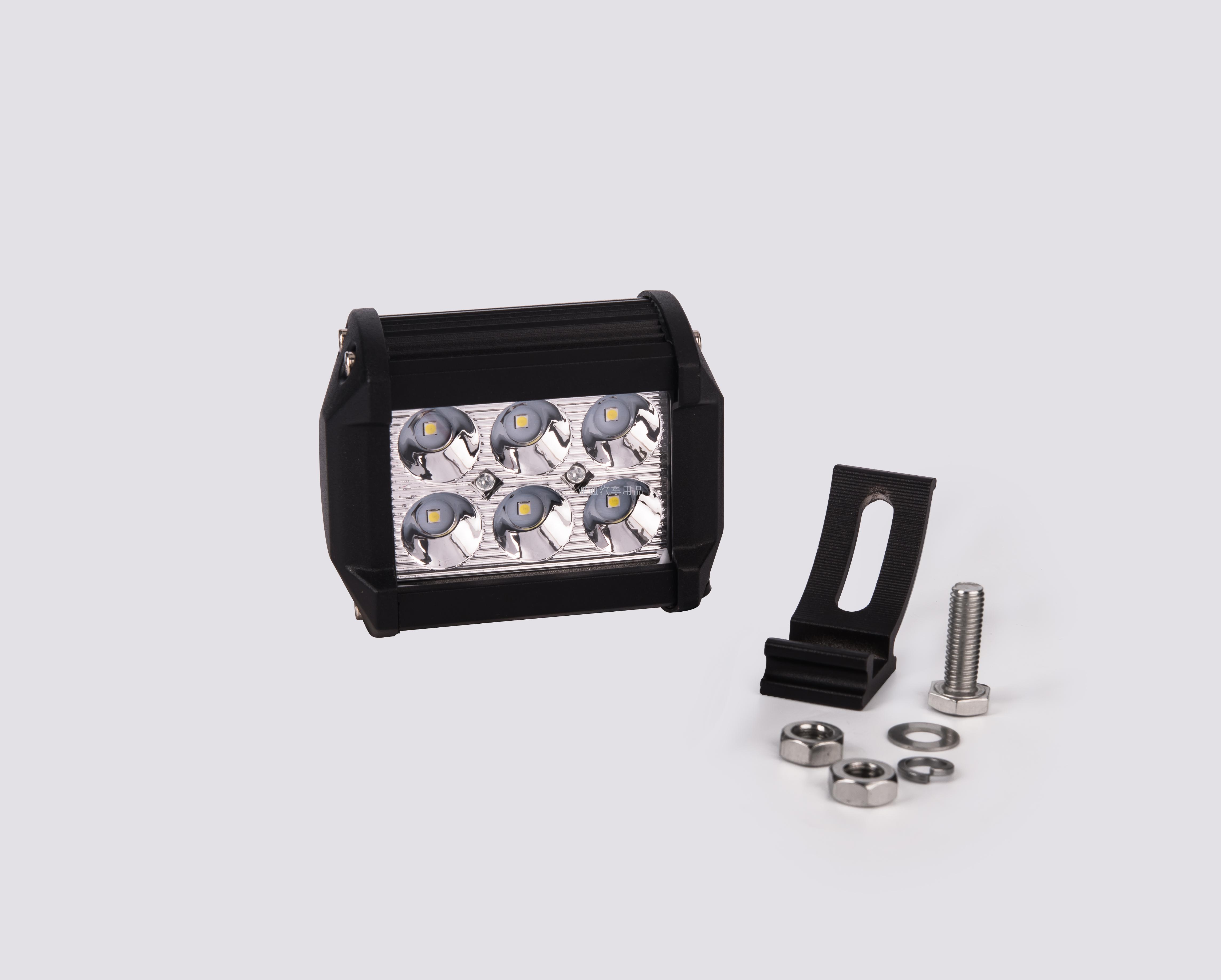 批发汽车用品LED工作灯越野车12V-65V2排6珠18W