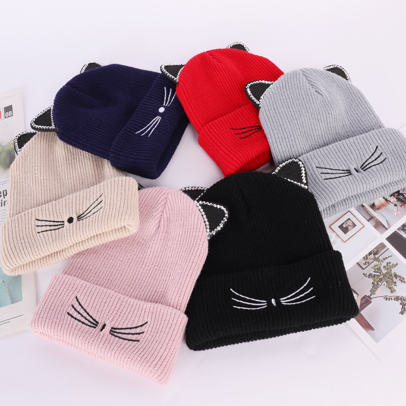 New autumn and winter warm knit hat cute all fashion pullover hat solid color light plate wool hat wholesale full figure
