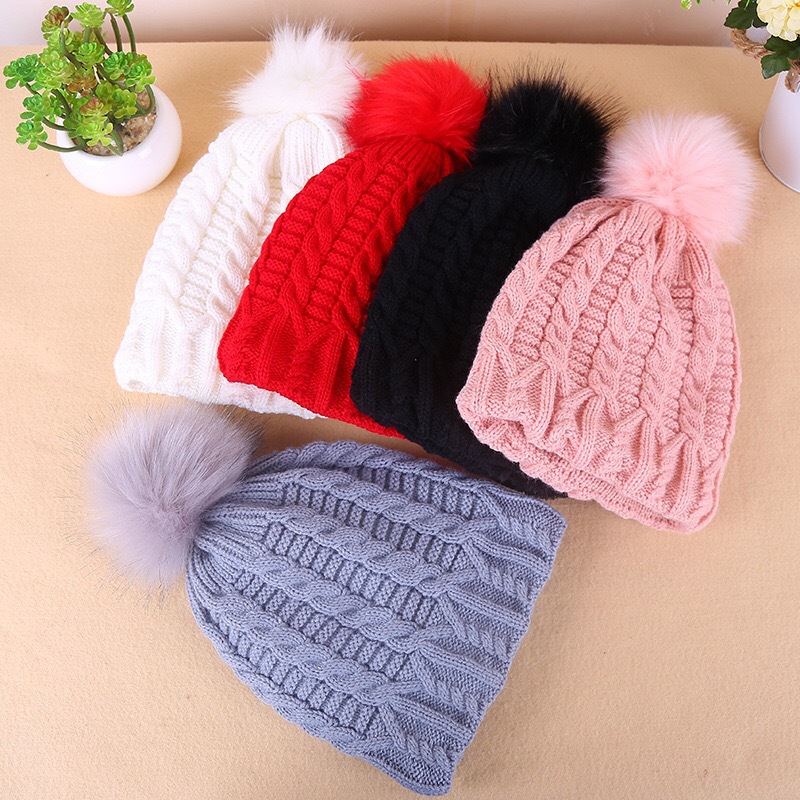 2019 new hairball knitted hat Korean version plus fleece thick wool hat ladies autumn and winter warm ear protection wholesale full figure