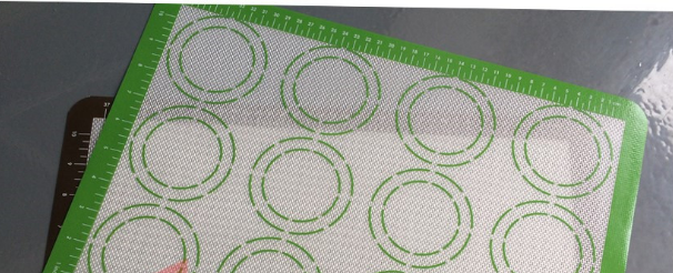 Oven outlet macaron ring special mat strange cake fiberglass baking mat 0.7mm*260mm*290mm