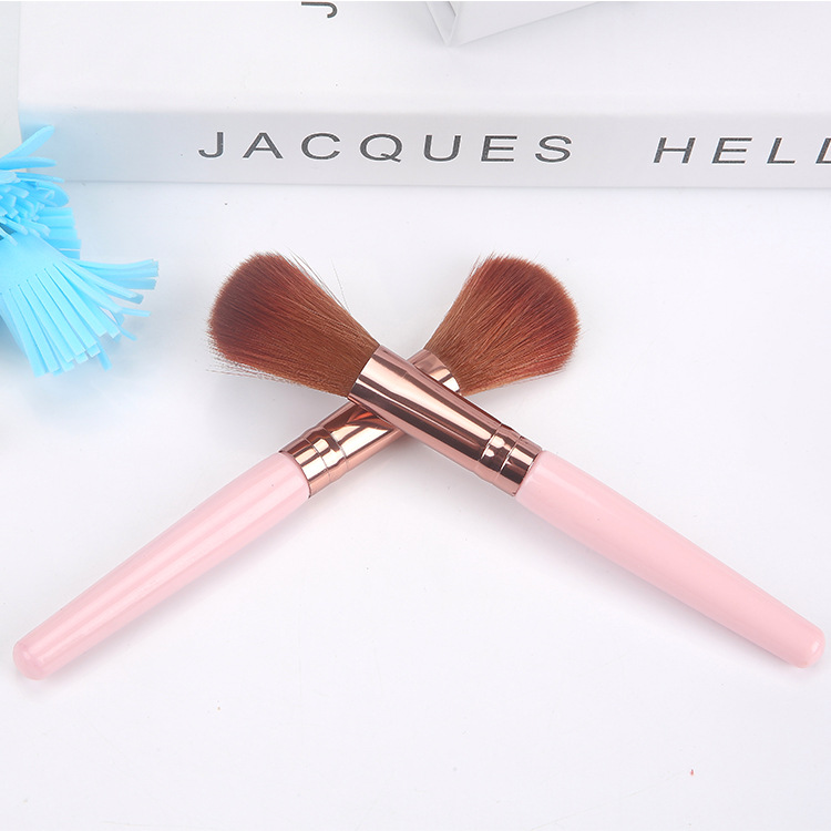 Blush brush, loose brush, portable fine brush, makeup brush, practical and good product recommendation for daily use details Picture