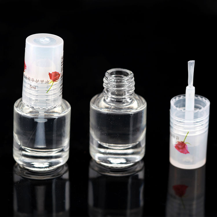 Quick-drying nutritious smooth base oil smooth nail polish wholesale transparent nail care oil Application Scenario
