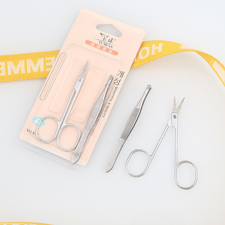 Stainless steel eyebrow tongs, hair plucking tweezers, eyebrow shaping and trimming sets, eyebrow tongs factory direct sales Application Scenario