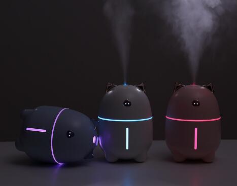 Mini Cute Pig humidifier, USB car desk, bedroom multi-functional humidifier, Water Replenisher, Humidifier Item Picture
