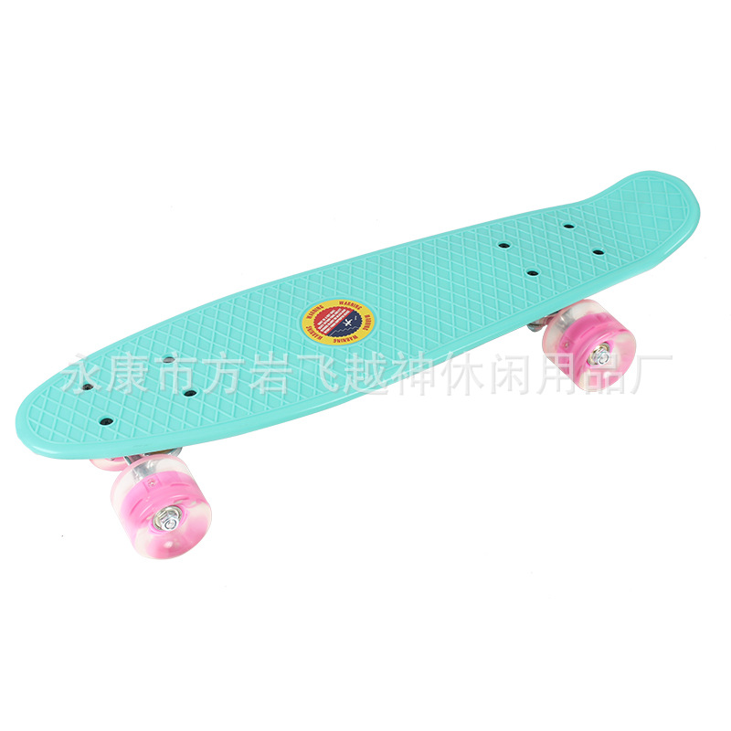 厂家直销儿童四轮滑板双龙板小鱼板脚踏滑板车细节图