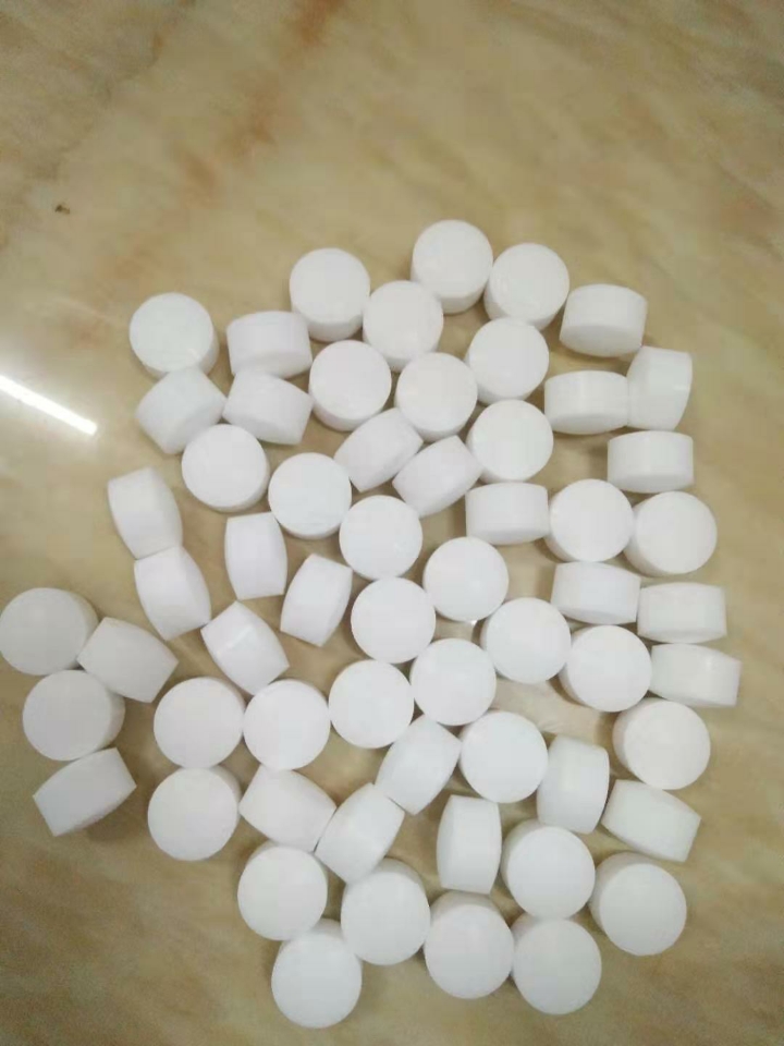 软水设备专用高级软化盐 厂家直销白底实物图