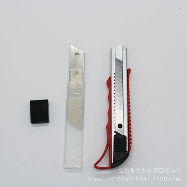 文化用品大号美工刀工具刀 壁纸刀裁剪刀带锋利刀片切纸刀手工刀细节图