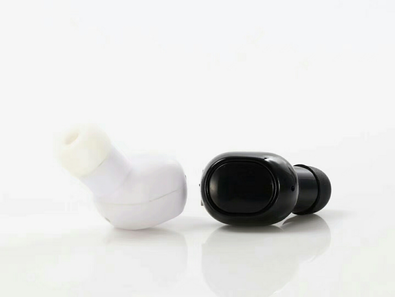 Mini single-sided in-ear Bluetooth headphones Application Scenario