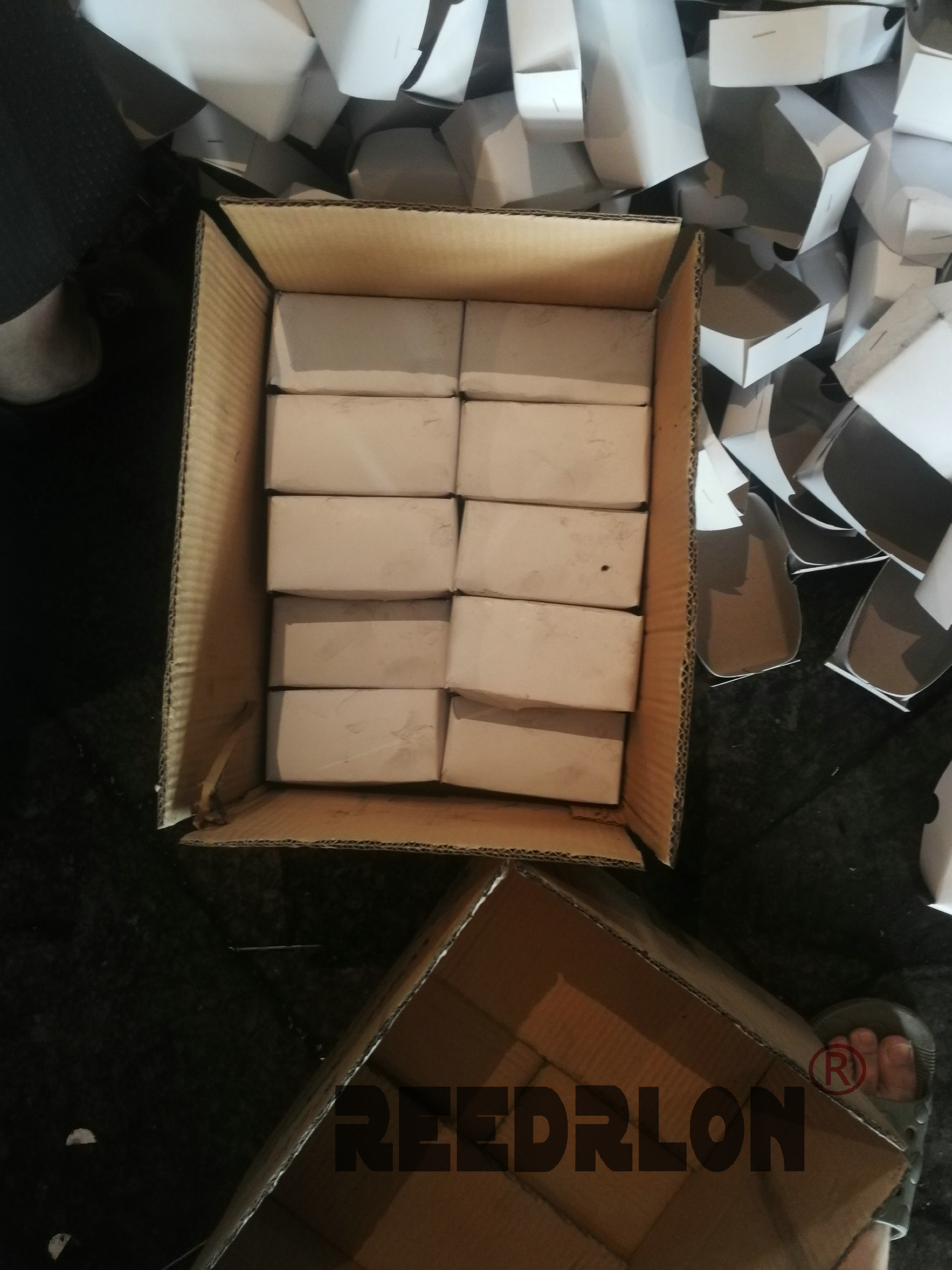 Red Lung nails 16 boxes export Yemen Kuwait world map outer box BWG11*2" details Picture