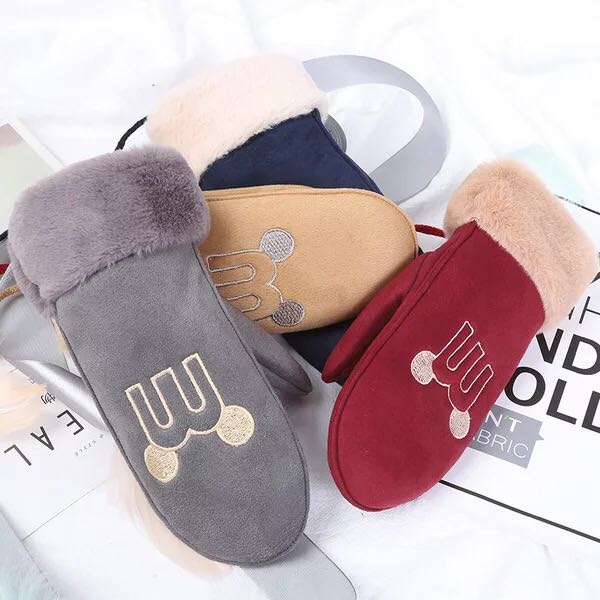 New style of gloves for women's winter outdoor cycling, warm and cute Korean-style fleece necklaces, thick cotton cold-proof suede fleece gloves