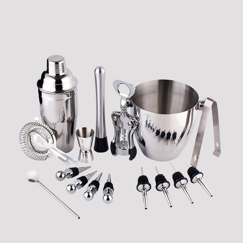 Stainless steel 750ML cocktail shaker set with 16 pieces cocktail shaker mixer can be customized