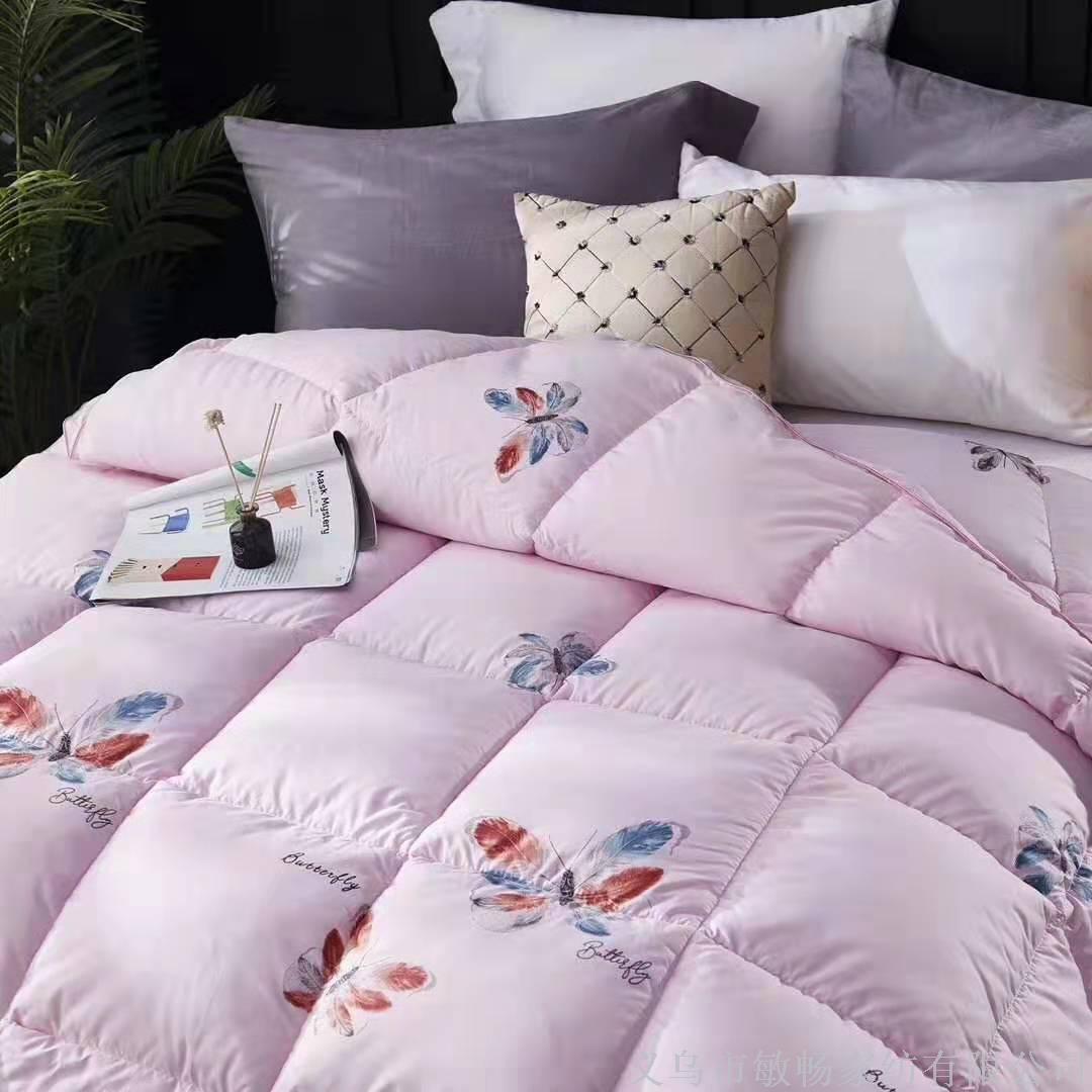 Yiwu Good Goods New Anti-Down Fabric Filled With Imported Feather Silk Cotton Filler To Protect Warm Winter Quilt Series details Picture