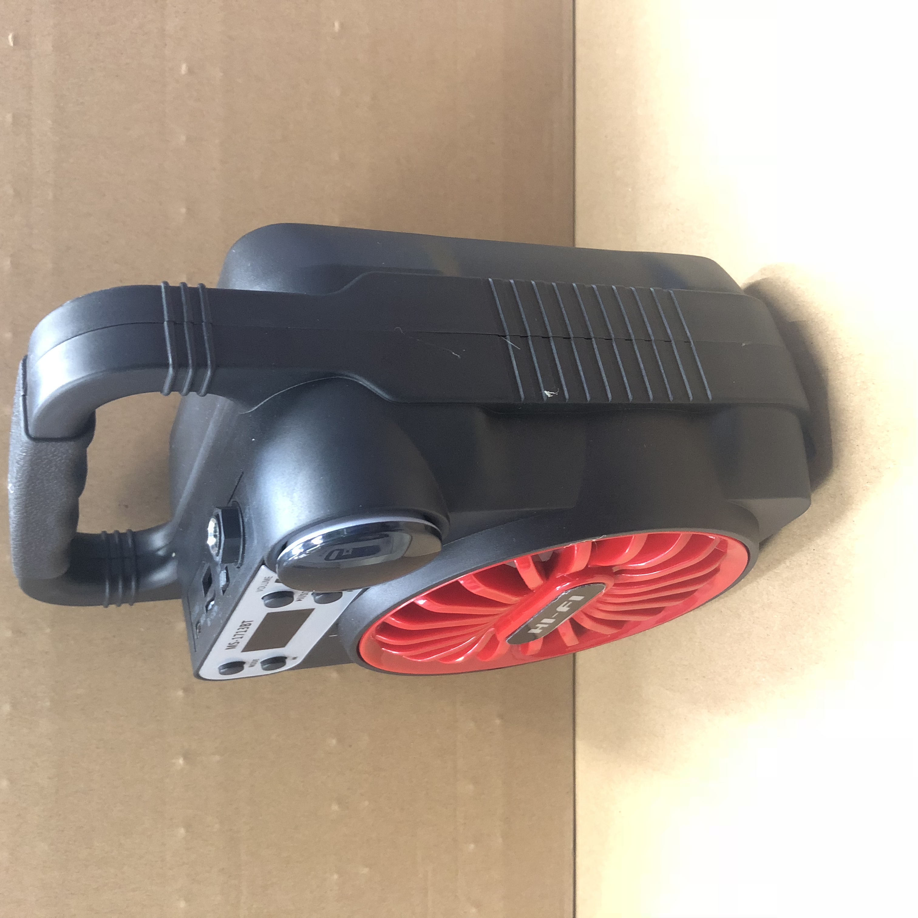 MS-1713 New wireless 5.0 Bluetooth speaker with a cartridge, knob, MIC, outdoor speaker, gift subwoofer Item Picture