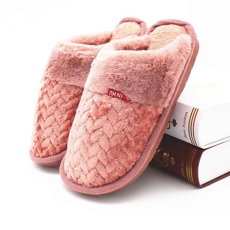 Home cotton slippers for men and women, indoor winter couples, anti-slip PVC blown thick-soled warm semi-padded wool slippers Application Scenario