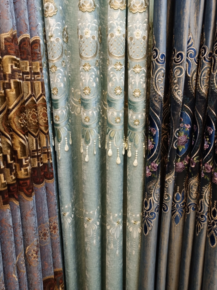 Chenille jacquard embroidered curtain fabric Item Picture