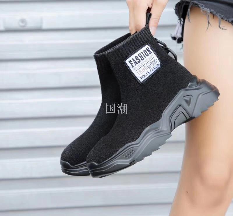 女鞋2020秋冬真皮袜套鞋休闲裸靴一脚蹬欧洲站弹力靴白底实物图