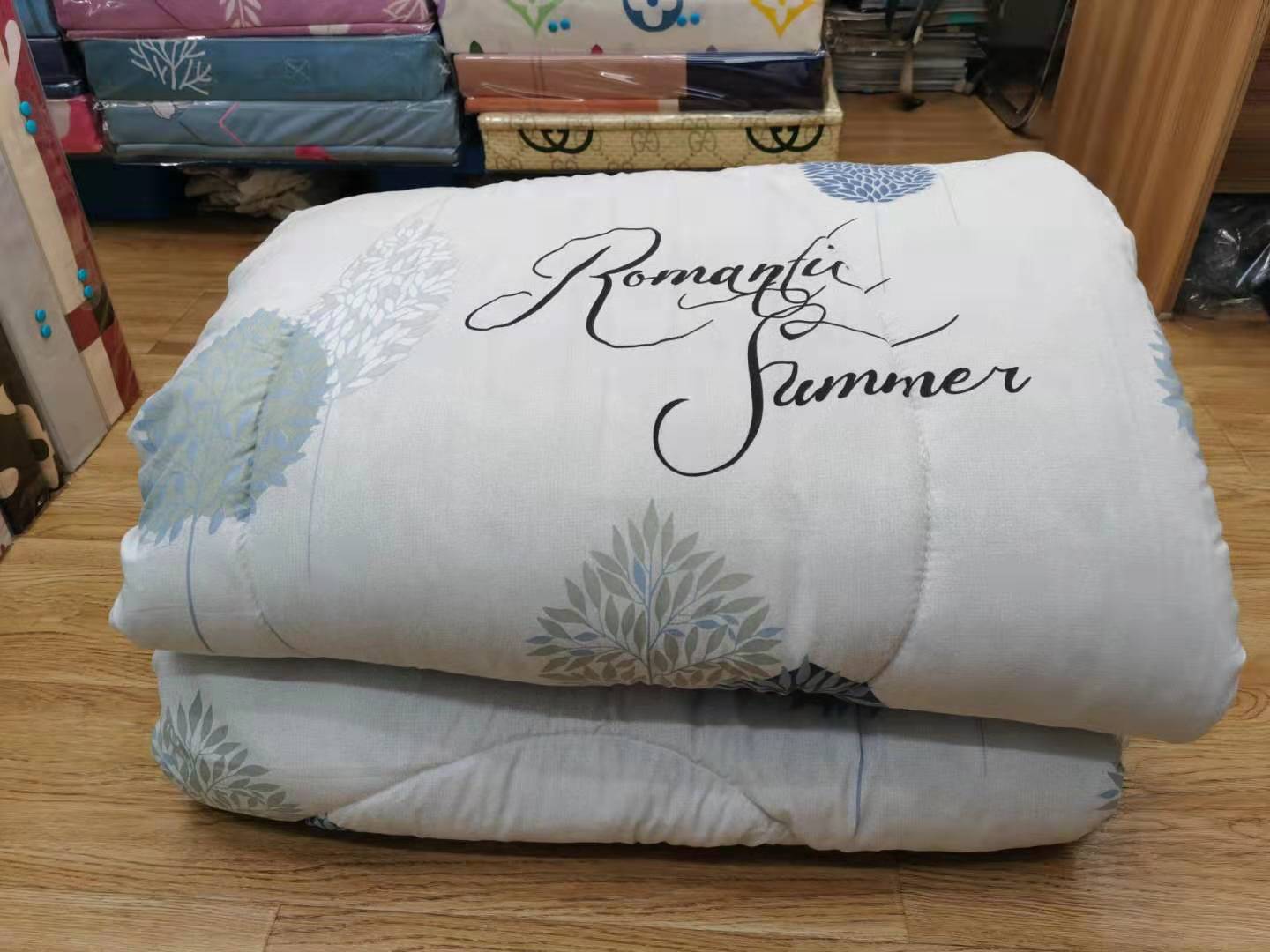 Special offer: Washed cotton quilt, 2 meters, 200*230cm, lace treatment, double quilt core, weight 5.5-6 pounds Application Scenario