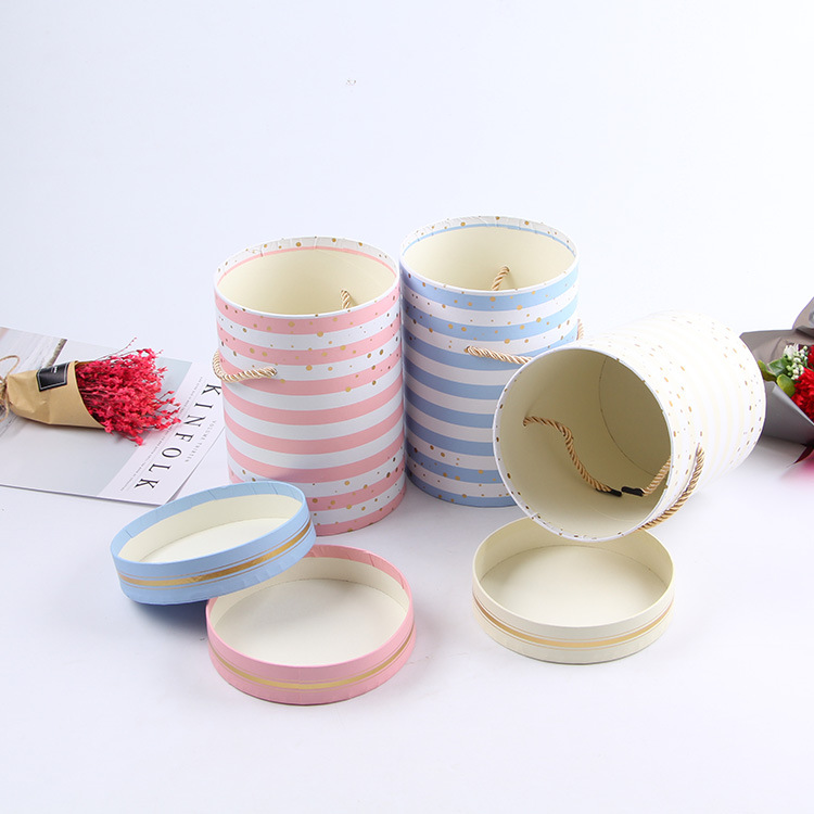 爆款礼品盒 创意清新抱抱桶鲜花礼盒 圆形可手提礼品盒厂家直销细节图