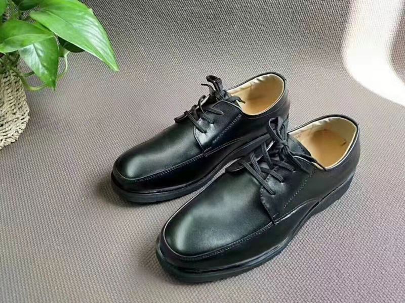 真皮皮鞋