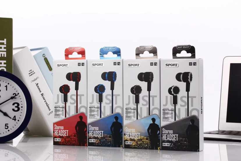 Mobile phone headphone box with label thumbnail