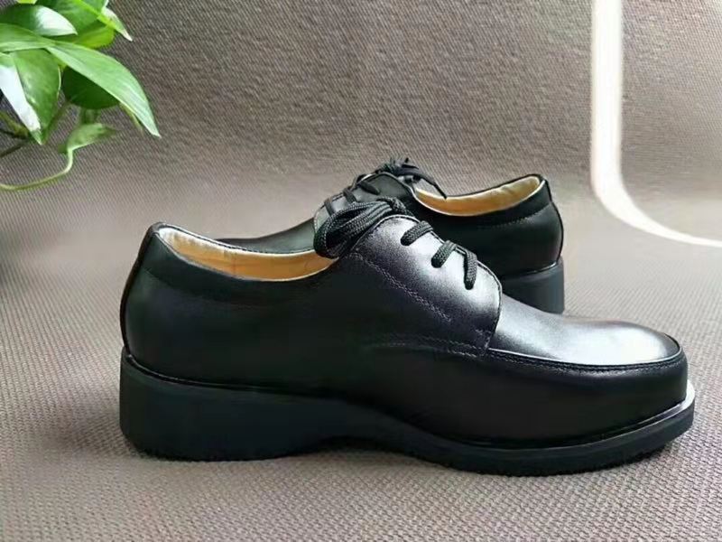 真皮皮鞋产品图