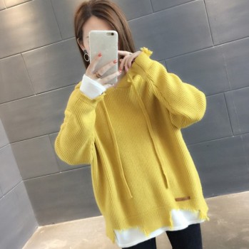 New autumn and winter Korean style loose fake two-piece contrasting color hooded thickened knitted sweatshirt, fashionable pullover sweater for women