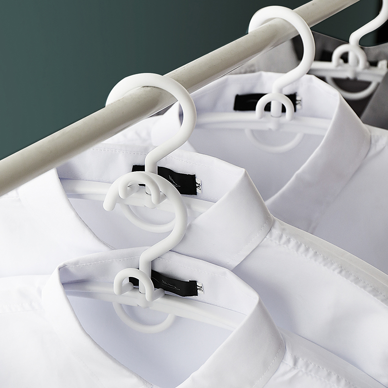 2019新款日式可连接无痕塑料衣架衣柜挂衣架家用晾晒衣架衣撑子白底实物图