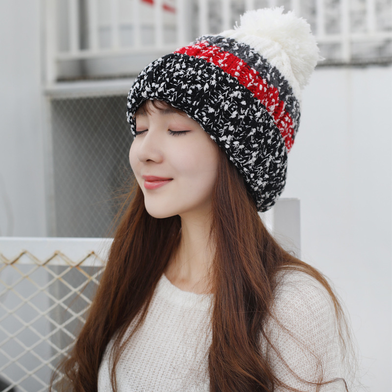 Ladies autumn winter hat earmuffs matching color hat fashion thickened Korean version knitted hat spot wholesale woolen cap wholesale thumbnail