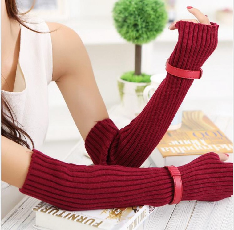 2019 Korean version of long dew finger knitted gloves Autumn winter warm long sleeve armless long sleeve sleeve wholesale
